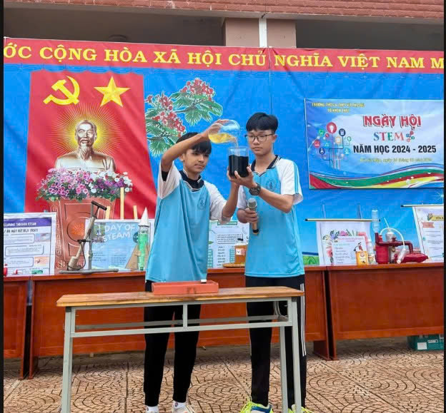 HOA HOC